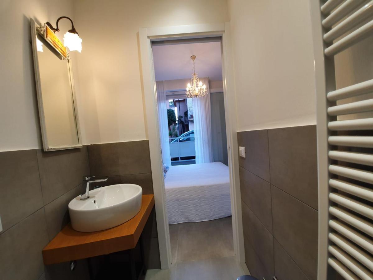 Residenza Azzurra Otel Cattolica Dış mekan fotoğraf