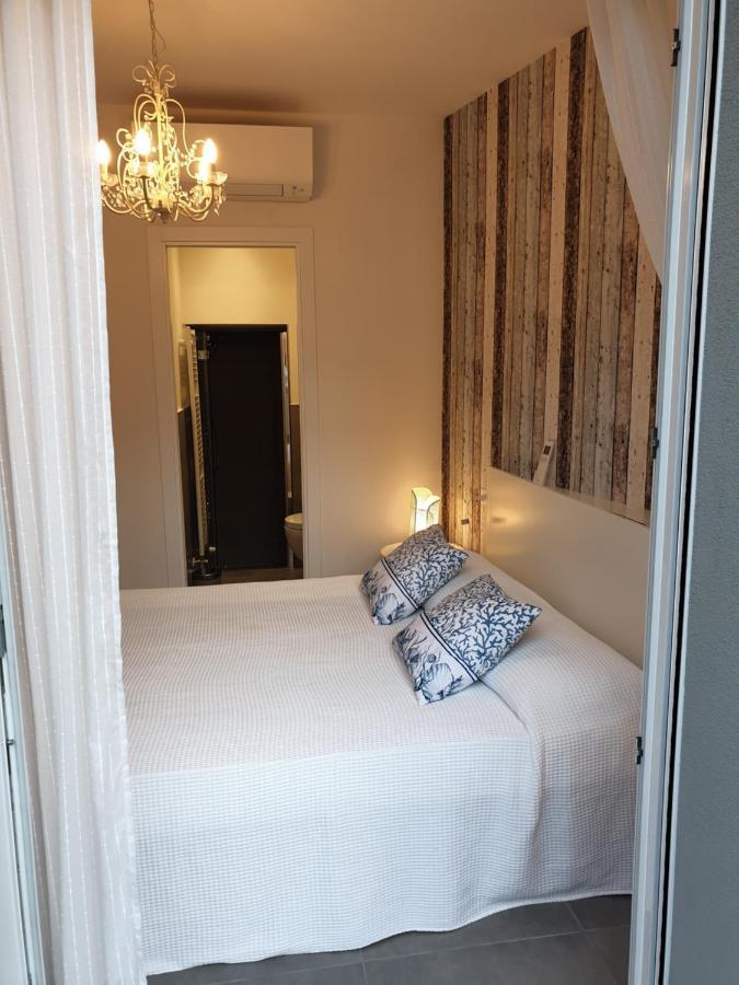 Residenza Azzurra Otel Cattolica Dış mekan fotoğraf