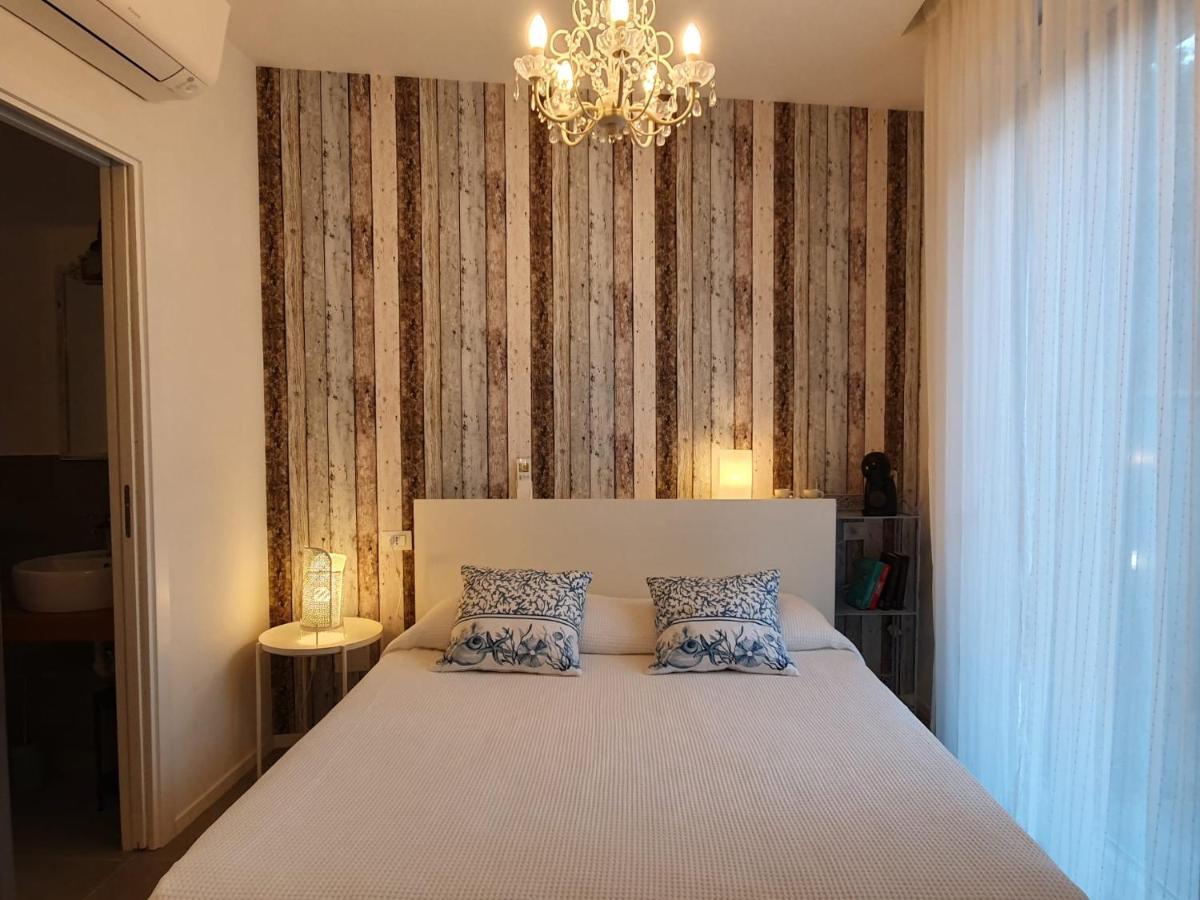 Residenza Azzurra Otel Cattolica Dış mekan fotoğraf