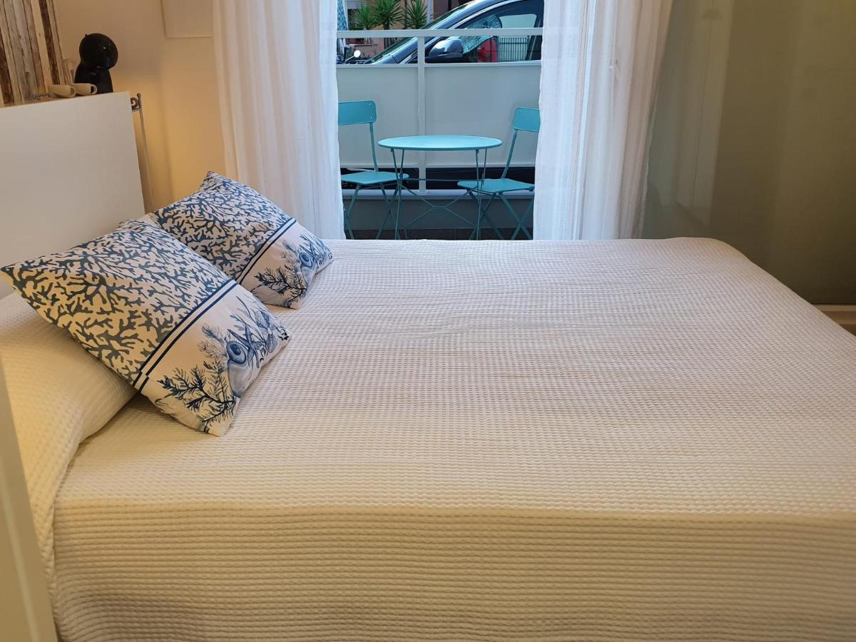 Residenza Azzurra Otel Cattolica Dış mekan fotoğraf